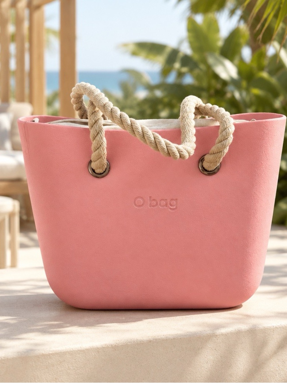 O bag Classic Mini Tote Bag
Pink handbag NWT Made in Italy